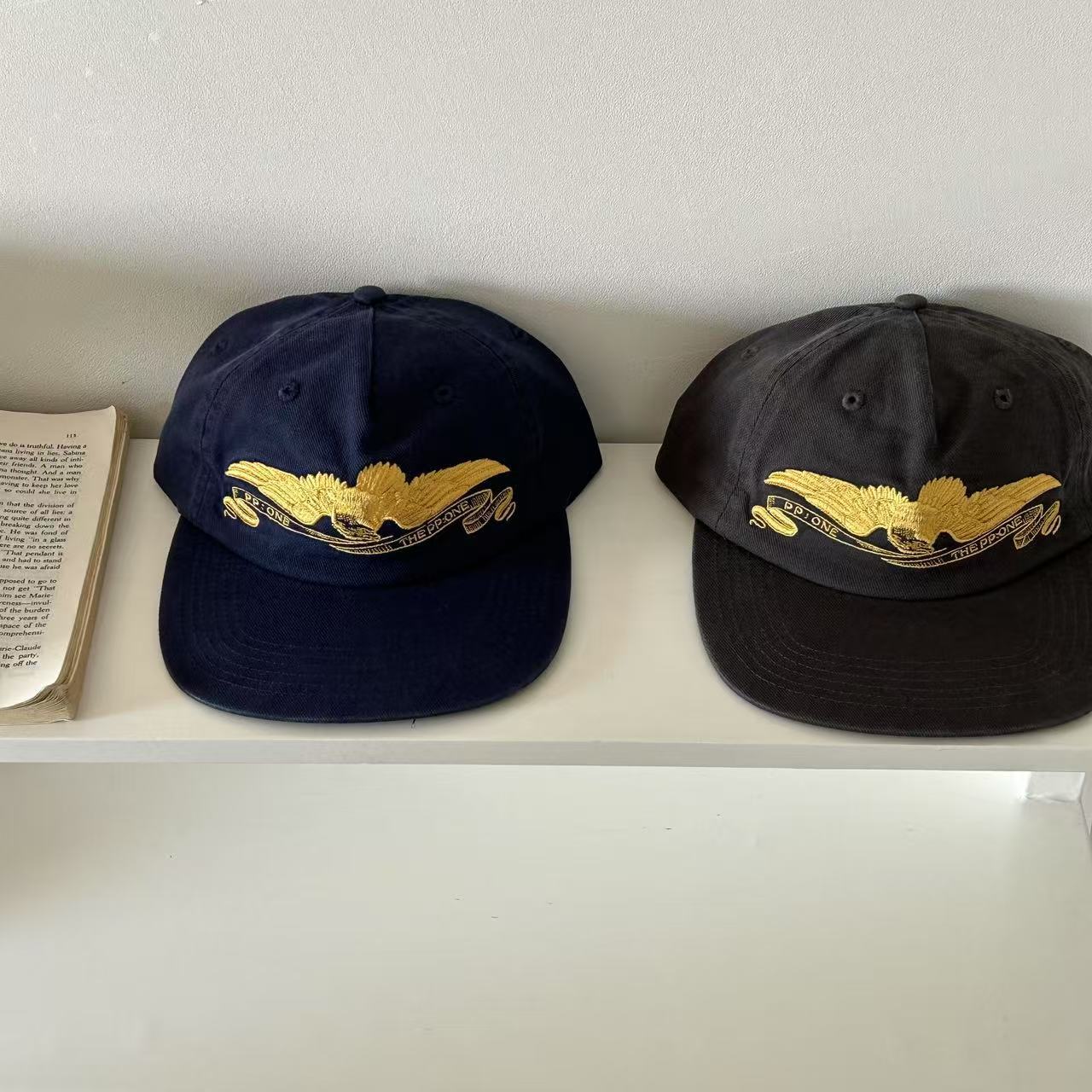 หมวกเบสบอลทรงแบนปักลายสไตล์อเม - Snapback Hat Flat บทวิจารณ์และราคา